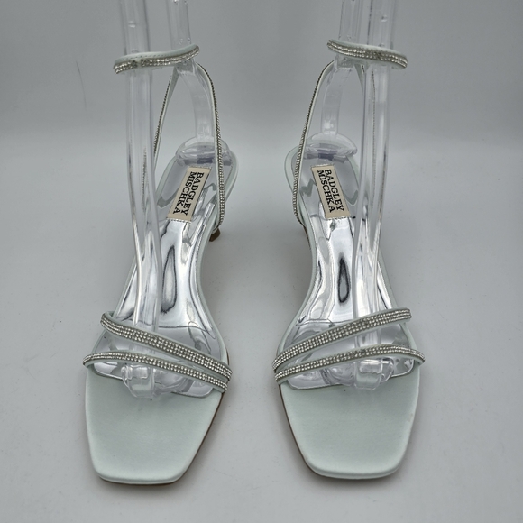 Badgley Mischka Ultra Kitten Heels, Soft Blue Radiance, Women's 6.5 - Picture 3 of 13